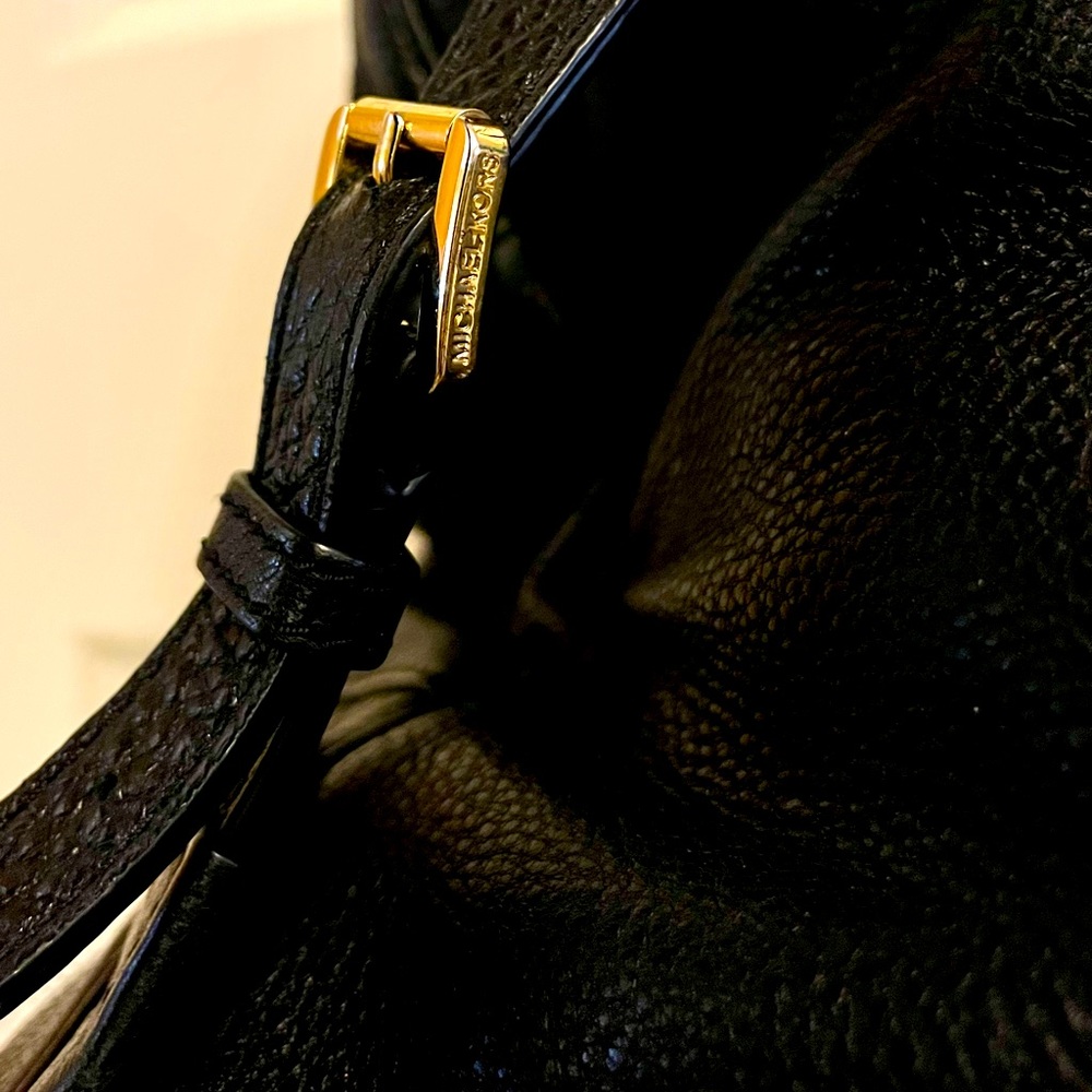 MICHAEL MICHAEL KORS
Rhea Medium Leather Backpack